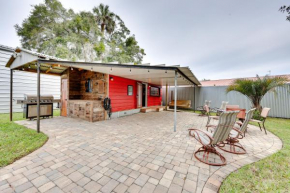 St Augustine Studio Patio, Swing and 3 Mi to Beach
